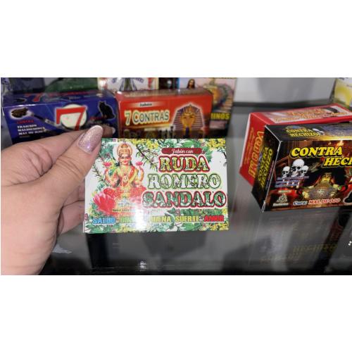 Jabon con ruda, romero, sándalo