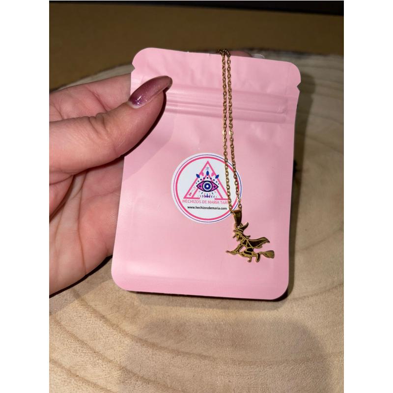 Colgante brujita acero inoxidable dorado con cadena