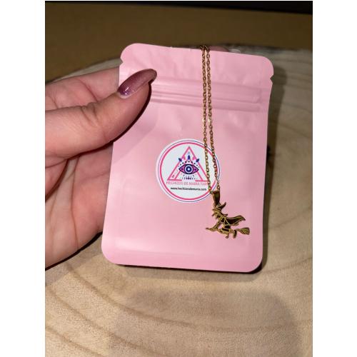 Colgante brujita acero inoxidable dorado con cadena