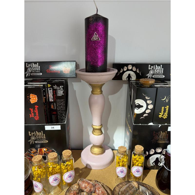 Candelabro yeso color rosa y dorado