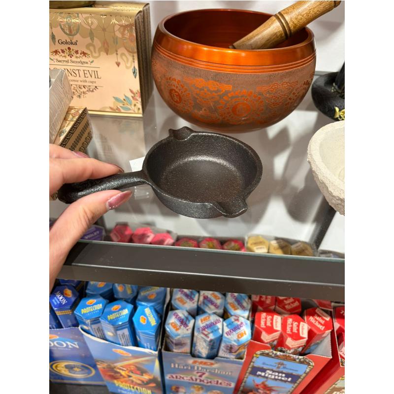 Minisarten de hierro fundido para quemar carbón o hierbas