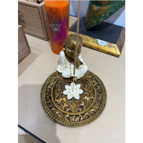 Quemador de incienso niño budha flor de loto